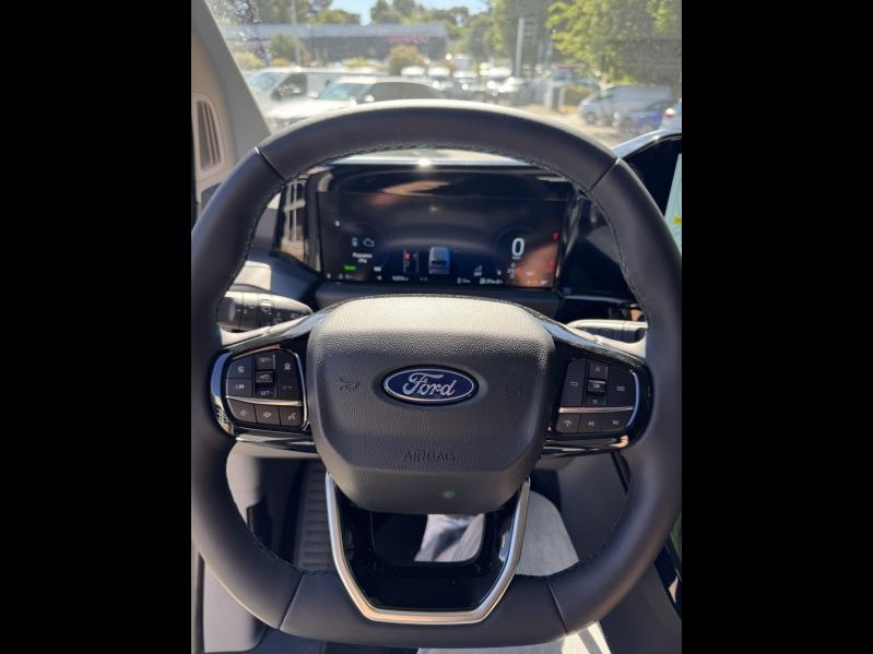 FORD Tourneo Custom d’occasion à vendre à TOULON chez VAGNEUR (Photo 15)