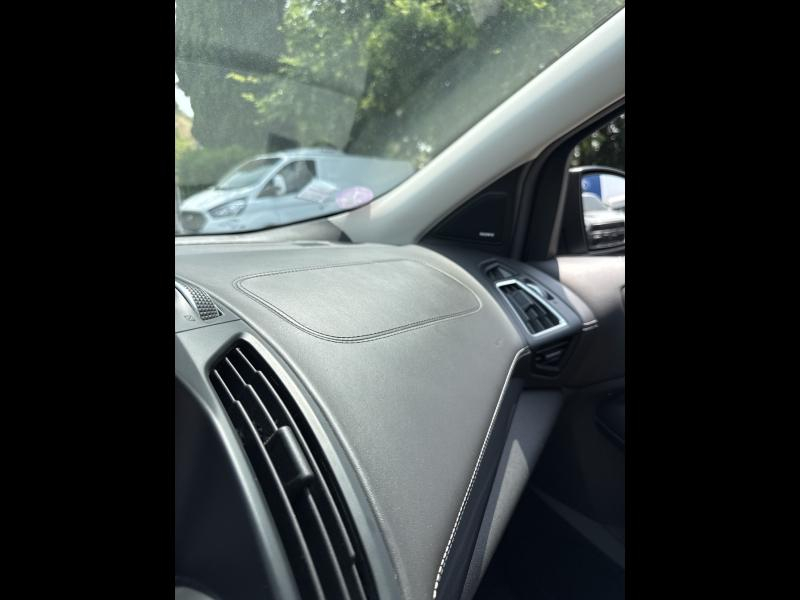 FORD Kuga d’occasion à vendre à TOULON chez VAGNEUR (Photo 15)