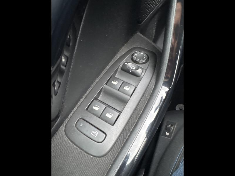 PEUGEOT 208 d’occasion à vendre à TOULON chez VAGNEUR (Photo 17)