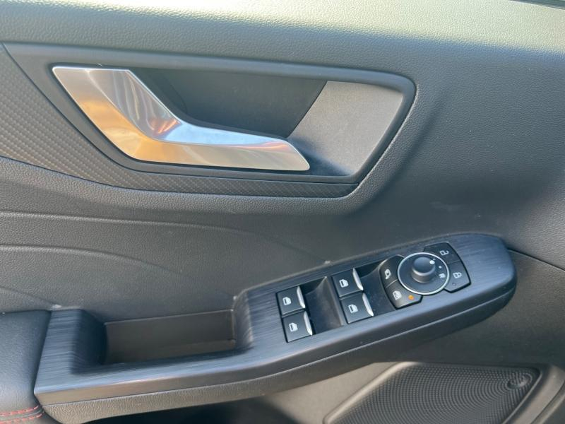 FORD Kuga d’occasion à vendre à TOULON chez VAGNEUR (Photo 14)