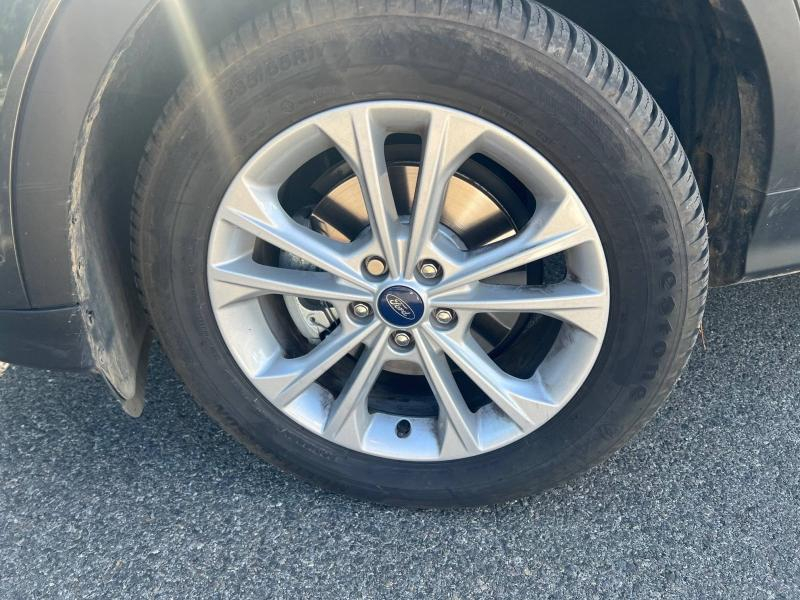 FORD Kuga d’occasion à vendre à TOULON chez VAGNEUR (Photo 12)