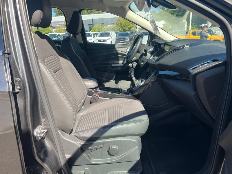 FORD Kuga d’occasion à vendre à TOULON chez VAGNEUR (Photo 14)