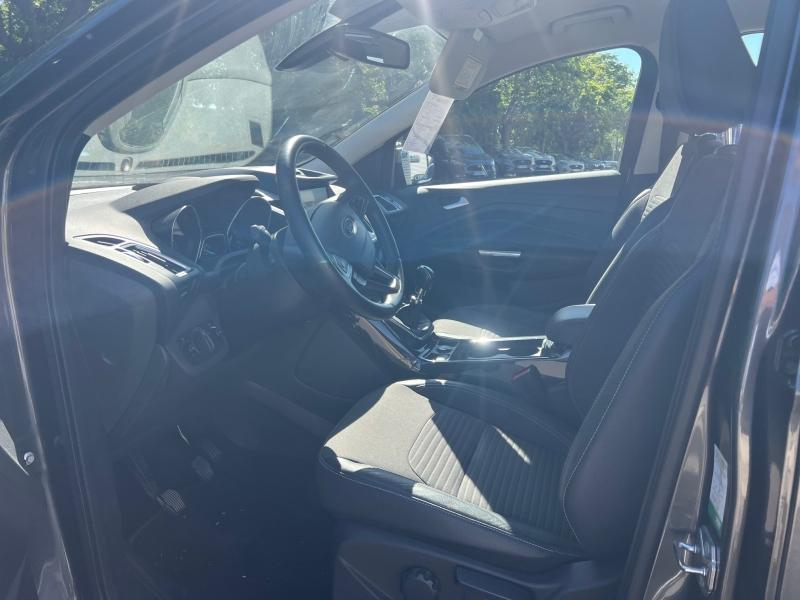 FORD Kuga d’occasion à vendre à TOULON chez VAGNEUR (Photo 17)
