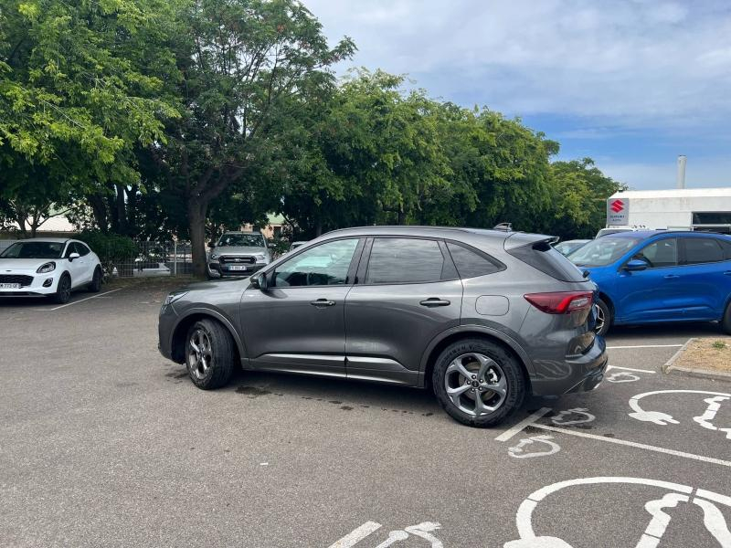 FORD Kuga d’occasion à vendre à TOULON chez VAGNEUR (Photo 3)
